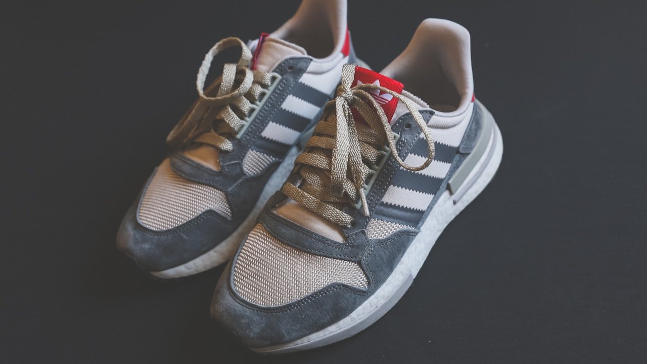 Why Women Prefer Lace Closure Wig over Other Types?